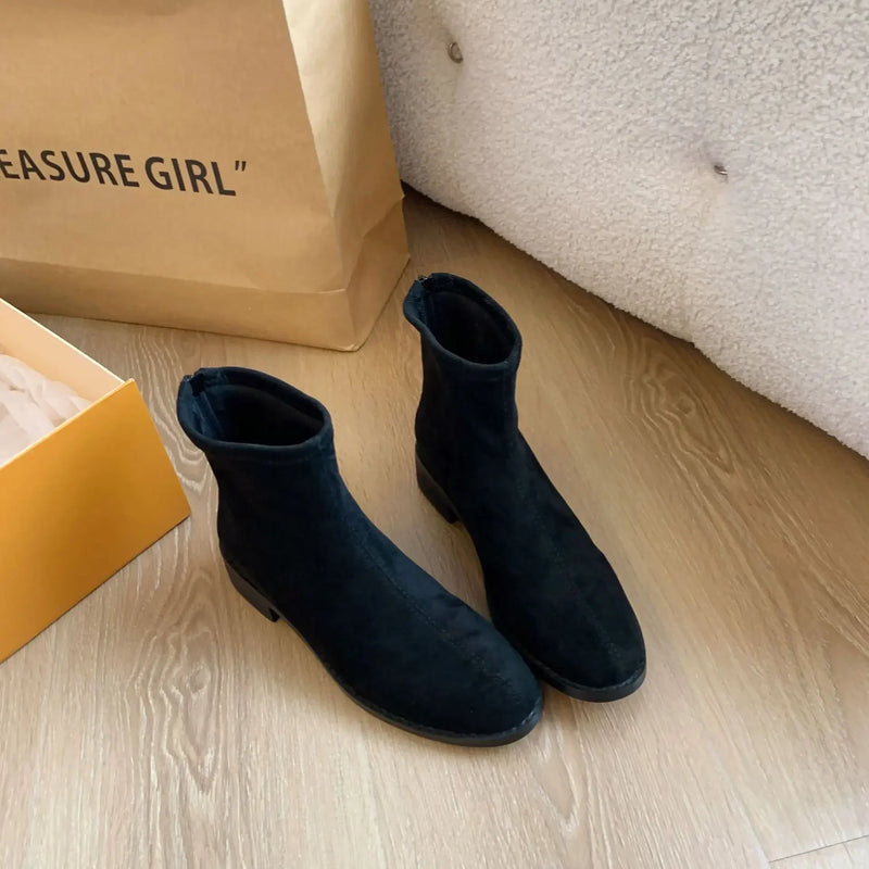 Maßgeschneiderte und bequeme orthopädische Stiefel