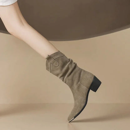 Stützende und trendige orthopädische Stiefel