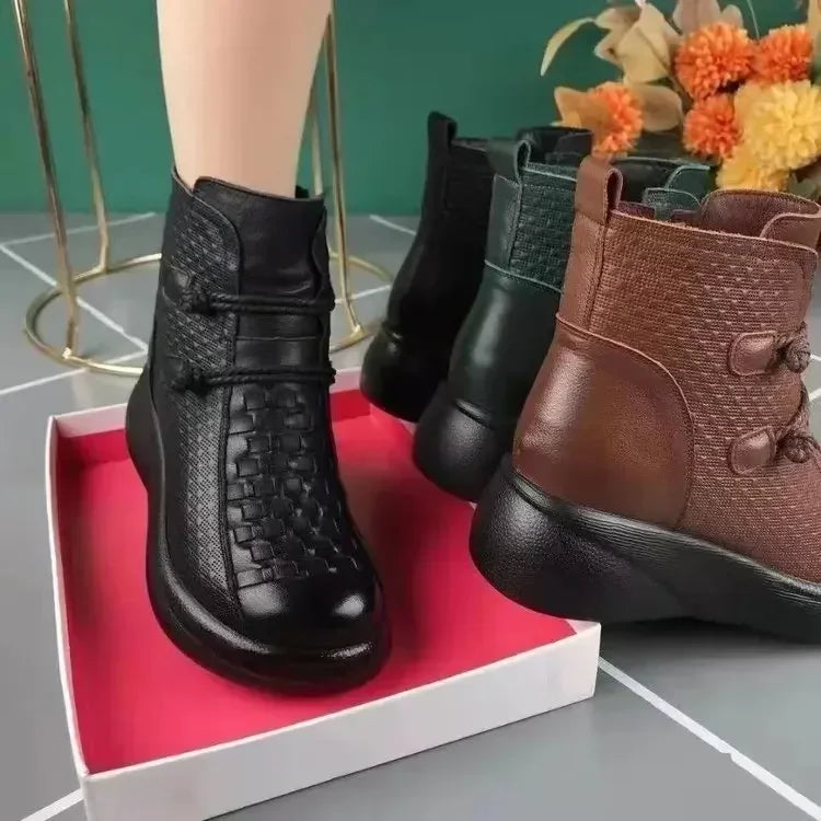 Bequeme und modische orthopädische Stiefel