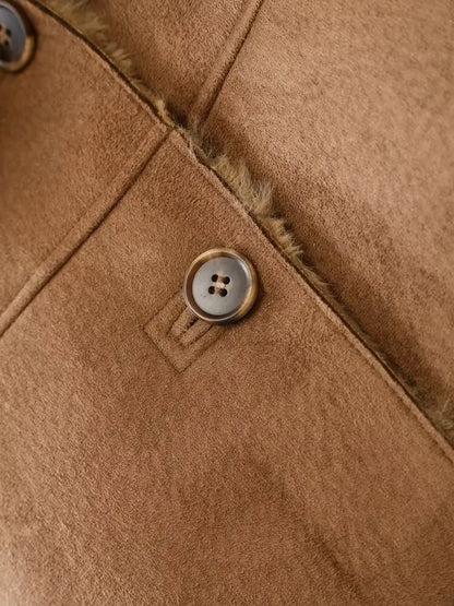 Klassisch gestaltete Jacke