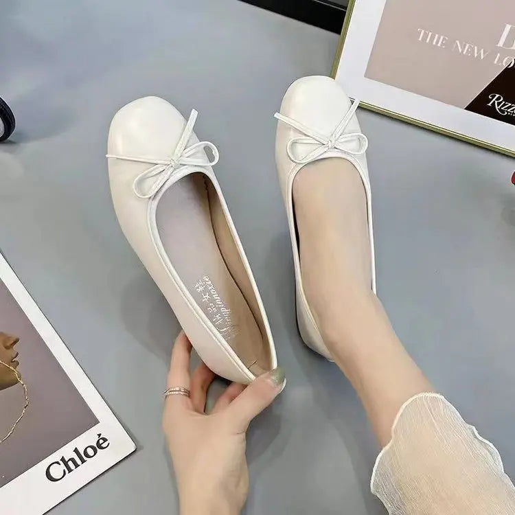 Maßgeschneiderte und bequeme orthopädische Ballerinas