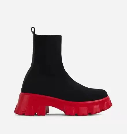 Stützende und stilvolle orthopädische Stiefel