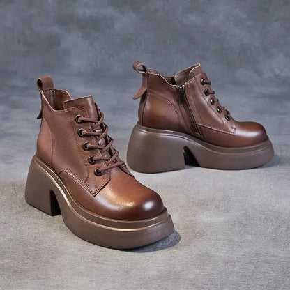 Modische und stützende orthopädische Stiefel