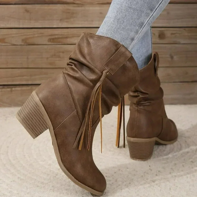 Bequeme und modische orthopädische Stiefel