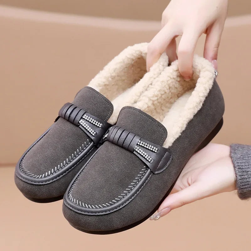 Stützende und stilvolle orthopädische Schuhe