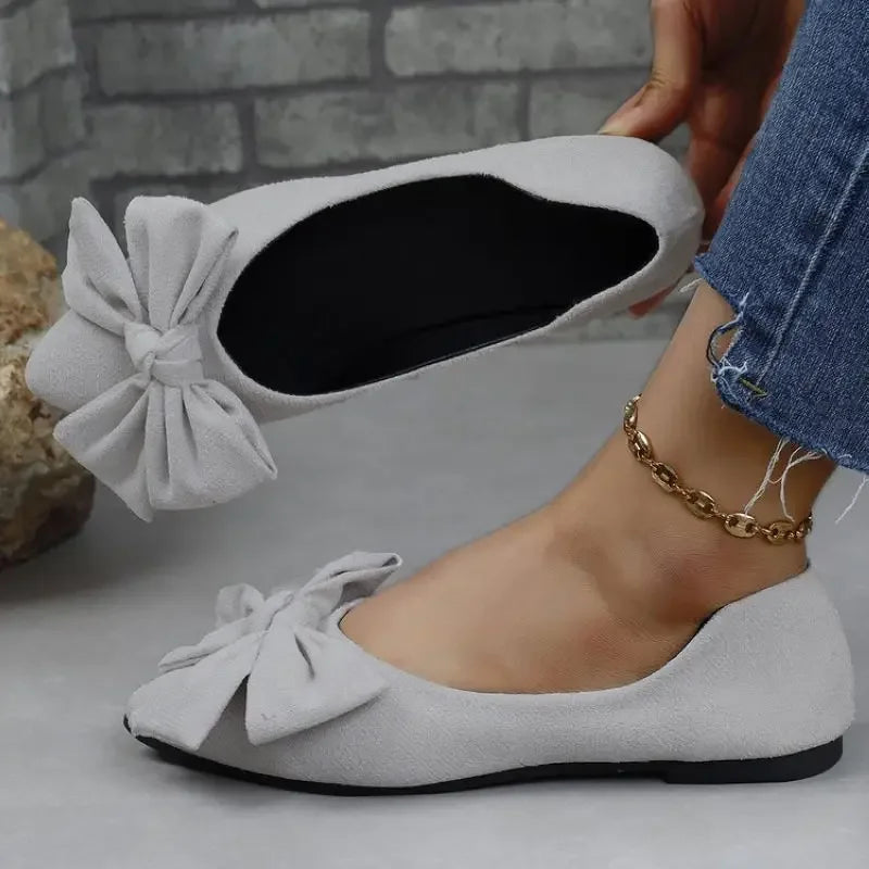Stützende und stilvolle orthopädische Slipper