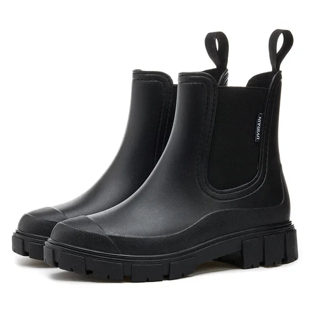Modische und stützende orthopädische Stiefel