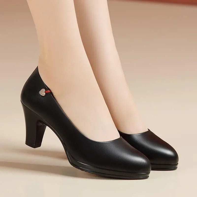 Vielseitige und stützende orthopädische Schuhe
