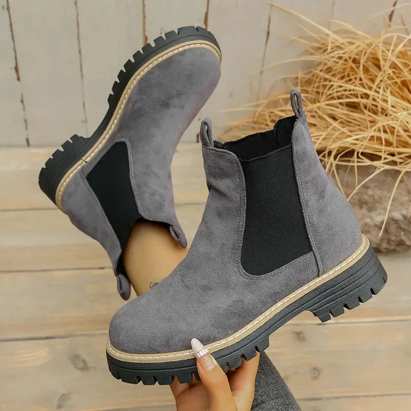 Elegante und stützende orthopädische Stiefel