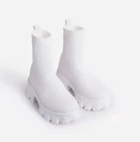 Stützende und stilvolle orthopädische Stiefel