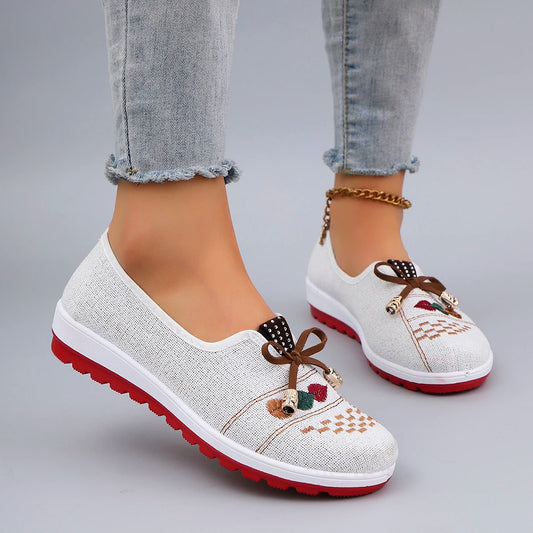 Stützende und trendige orthopädische Schuhe