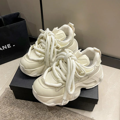 Maßgeschneiderte und bequeme orthopädische Turnschuhe