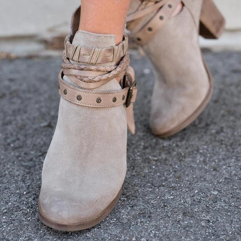 Hochwertige orthopädische Stiefel