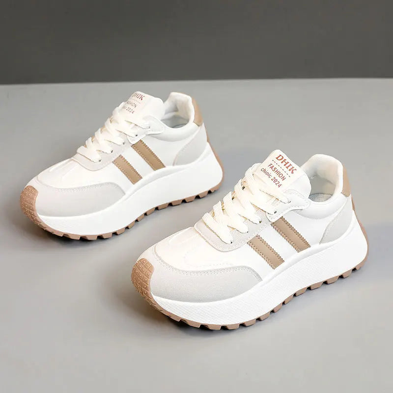 Modische und stützende orthopädische Turnschuhe