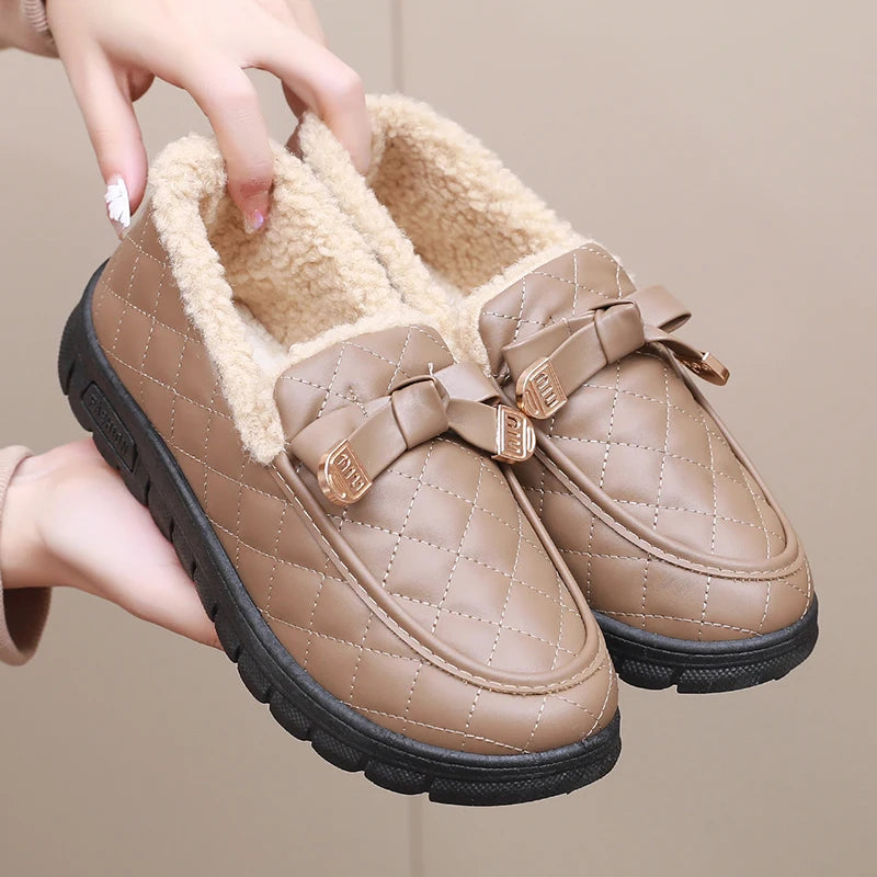 Modische und stützende orthopädische Schuhe