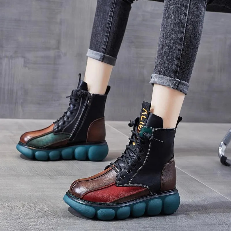 Stützende und stilvolle orthopädische Stiefel