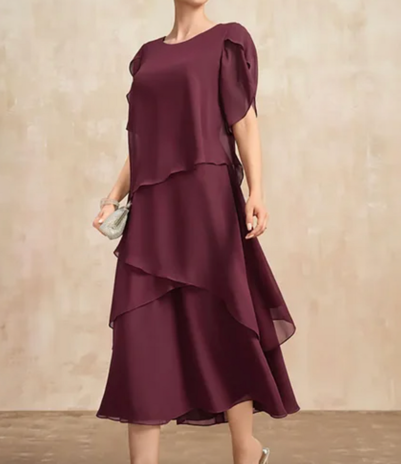 MW | Maßgeschneidertes und elegantes Sommerkleid