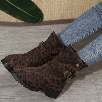 Stützende und stilvolle orthopädische Stiefel