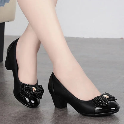 Vielseitige und stützende orthopädische Schuhe