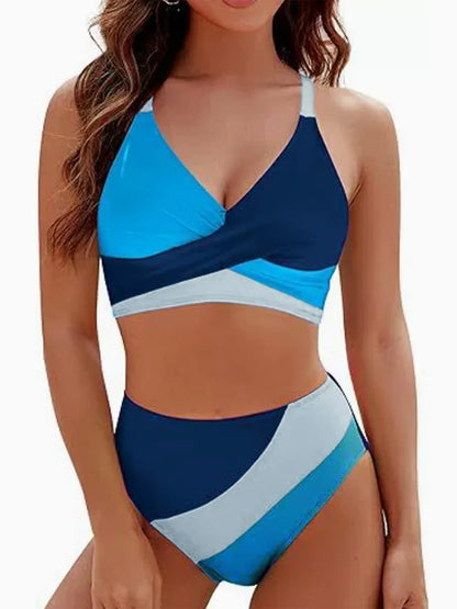 Poliert und verspielt Bikini