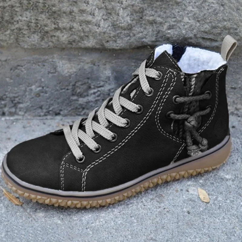 Lässige und stützende orthopädische Stiefel