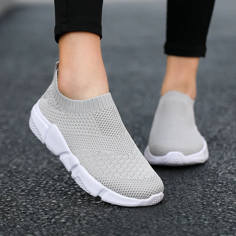 Vielseitige und stützende orthopädische Turnschuhe