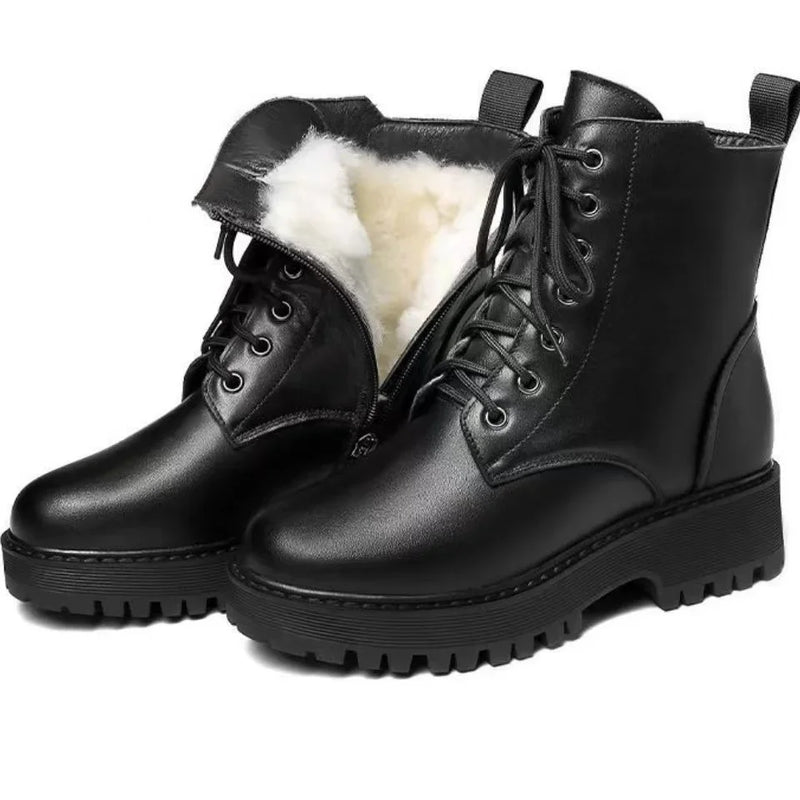 Lässige und stützende orthopädische Stiefel