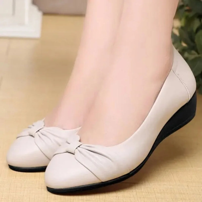 Maßgeschneiderte und bequeme orthopädische Ballerinas