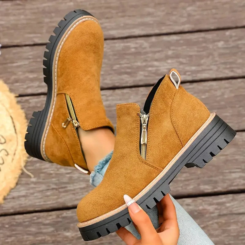 Lässige und stützende orthopädische Stiefel