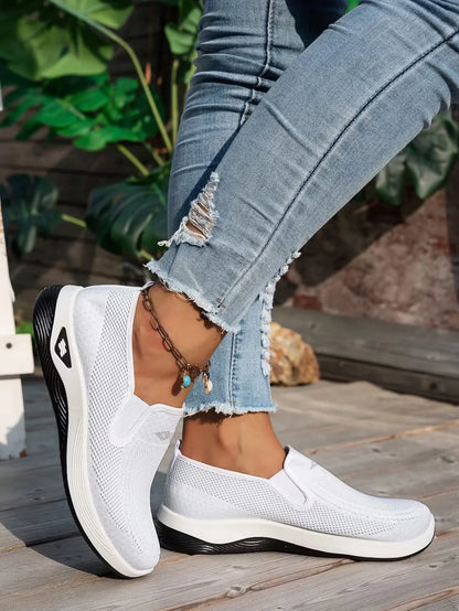 Modische und stützende orthopädische Schuhe