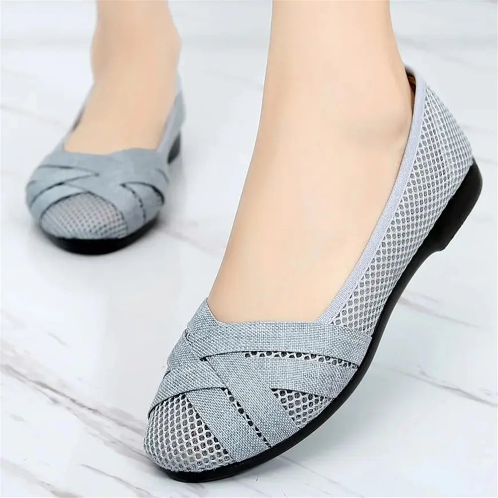 Stützende und trendige orthopädische Slipper
