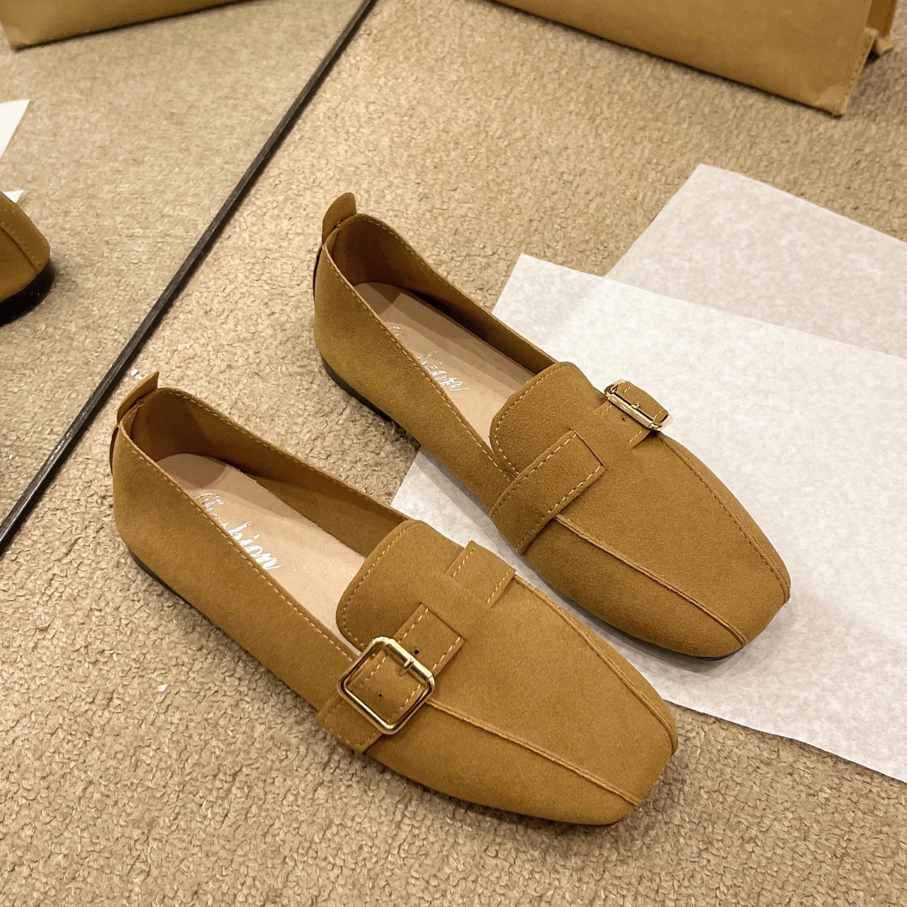 Lässige und stützende orthopädische Turnschuhe