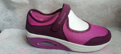 Maßgeschneiderte und bequeme orthopädische Sandalen