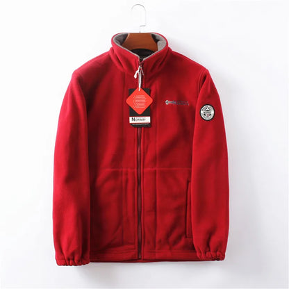 Klassisch gestaltete Jacke