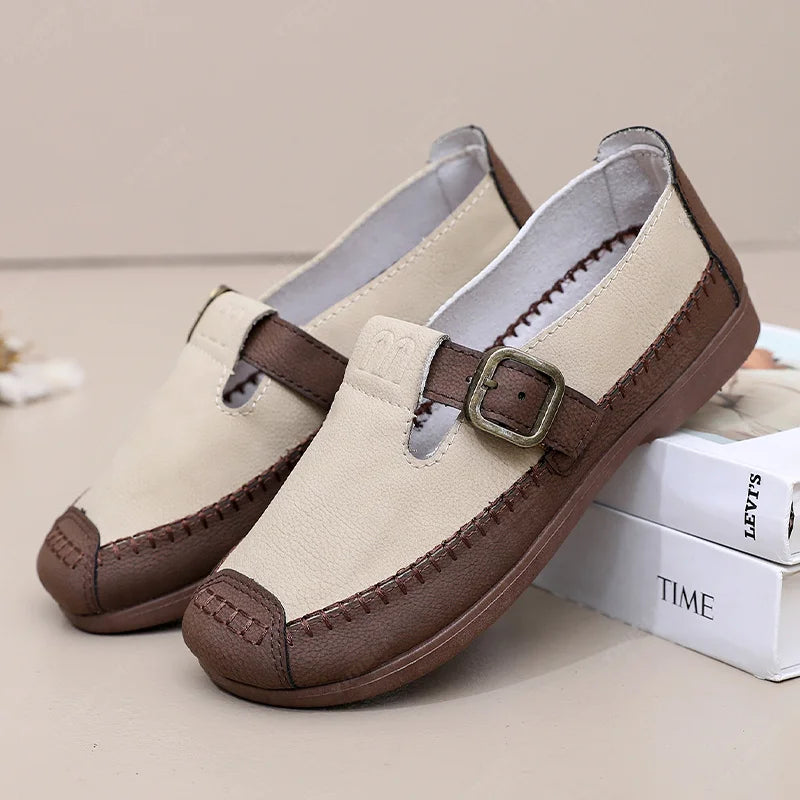 Modische und stützende orthopädische Turnschuhe
