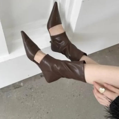 Hochwertige orthopädische Stiefel