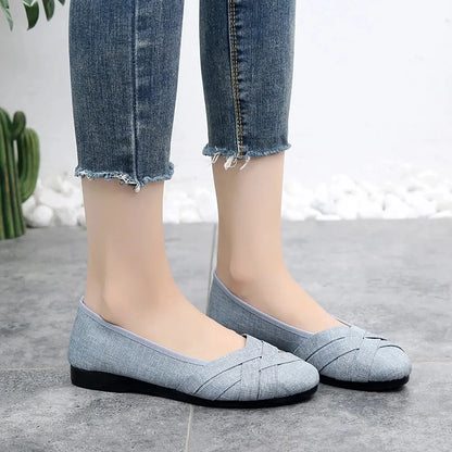 Stützende und trendige orthopädische Slipper