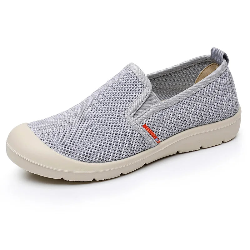 Stützende und trendige orthopädische Schuhe
