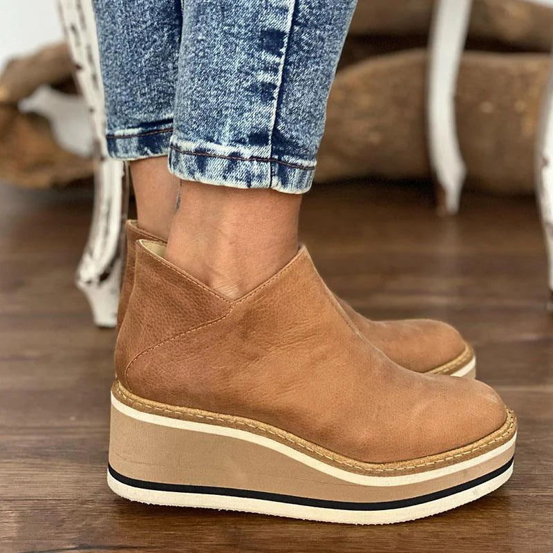Maßgeschneiderte und bequeme orthopädische Stiefel