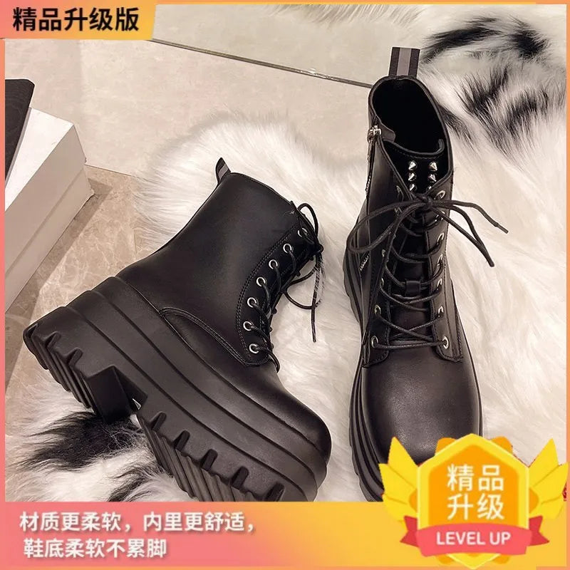 Lässige und stützende orthopädische Stiefel