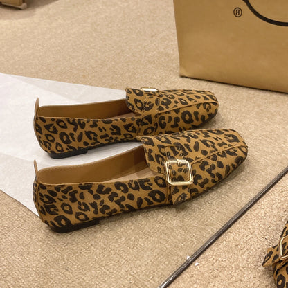 Lässige und stützende orthopädische Turnschuhe