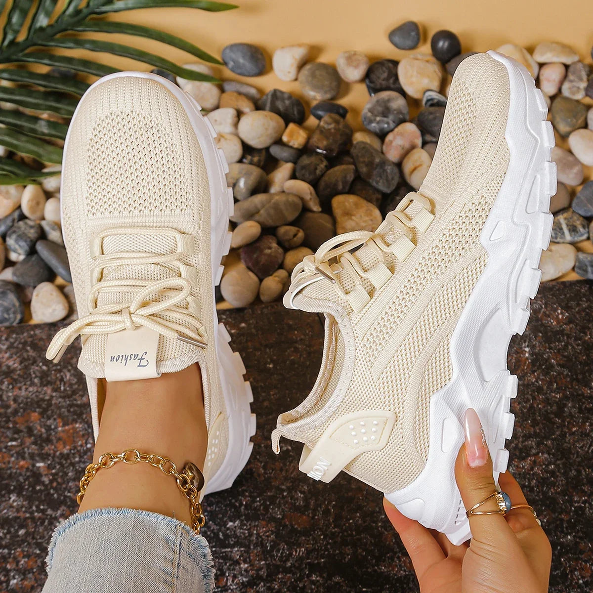 Stützende und stilvolle orthopädische Turnschuhe