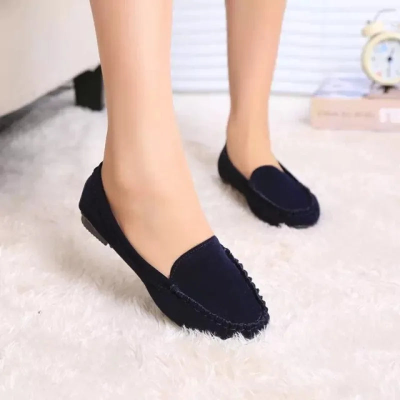 Stützende und trendige orthopädische Schuhe