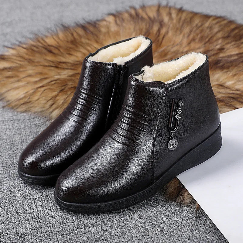 Modische und stützende orthopädische Stiefel