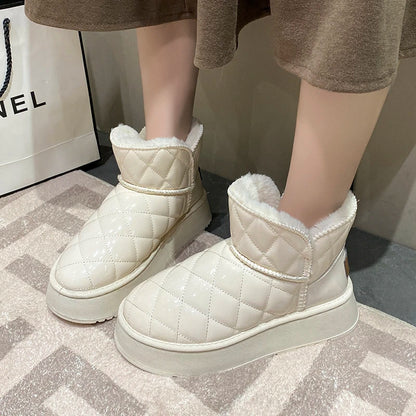 Bequeme und modische orthopädische Stiefel