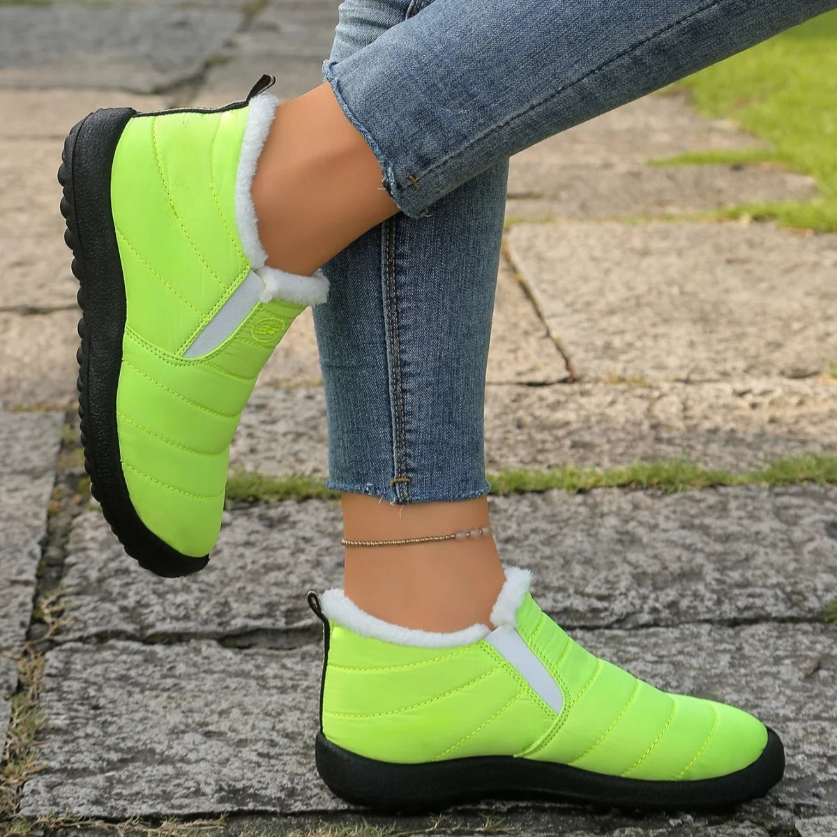 Bequeme und modische orthopädische Stiefel