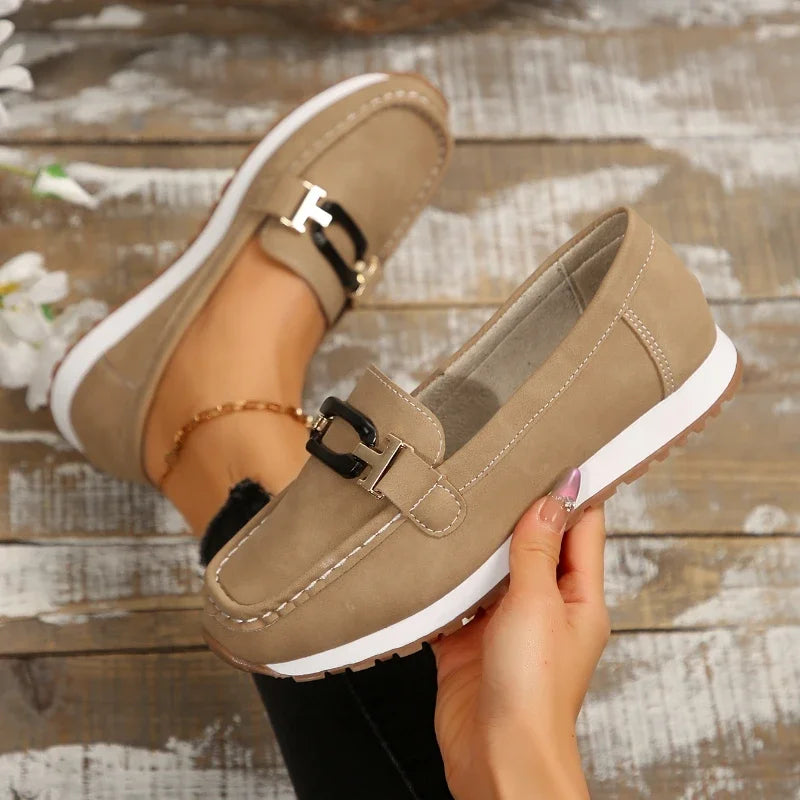 Modische und stützende orthopädische Schuhe