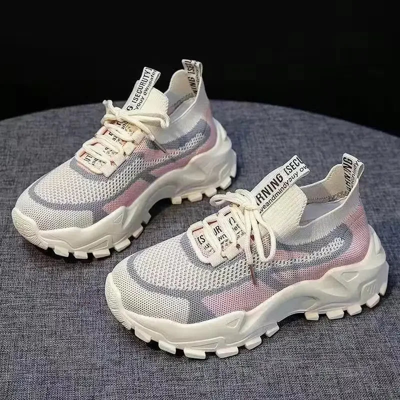 Stützende und trendige orthopädische Schuhe