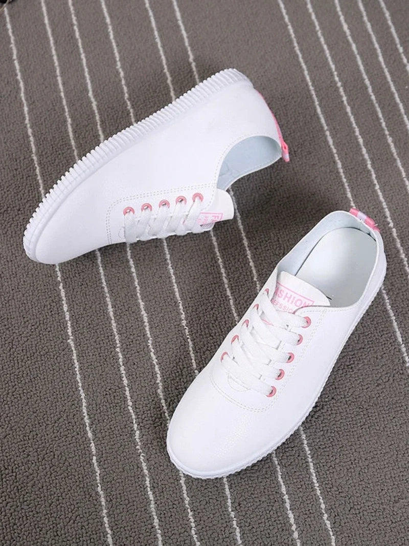 Modische und stützende orthopädische Turnschuhe
