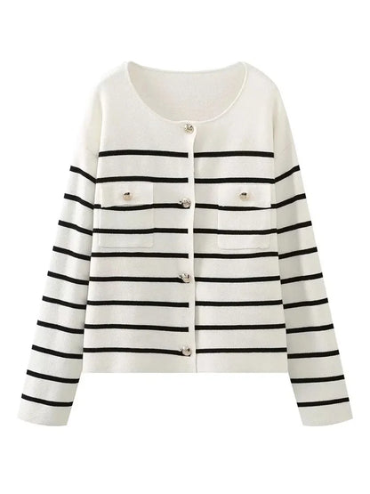 Anmutig gestaltete Pullover